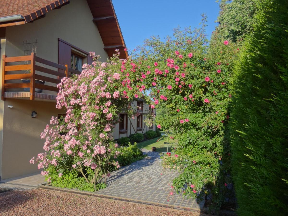 Le Chemin D'Ulphe Bed & Breakfast Boves Exterior photo